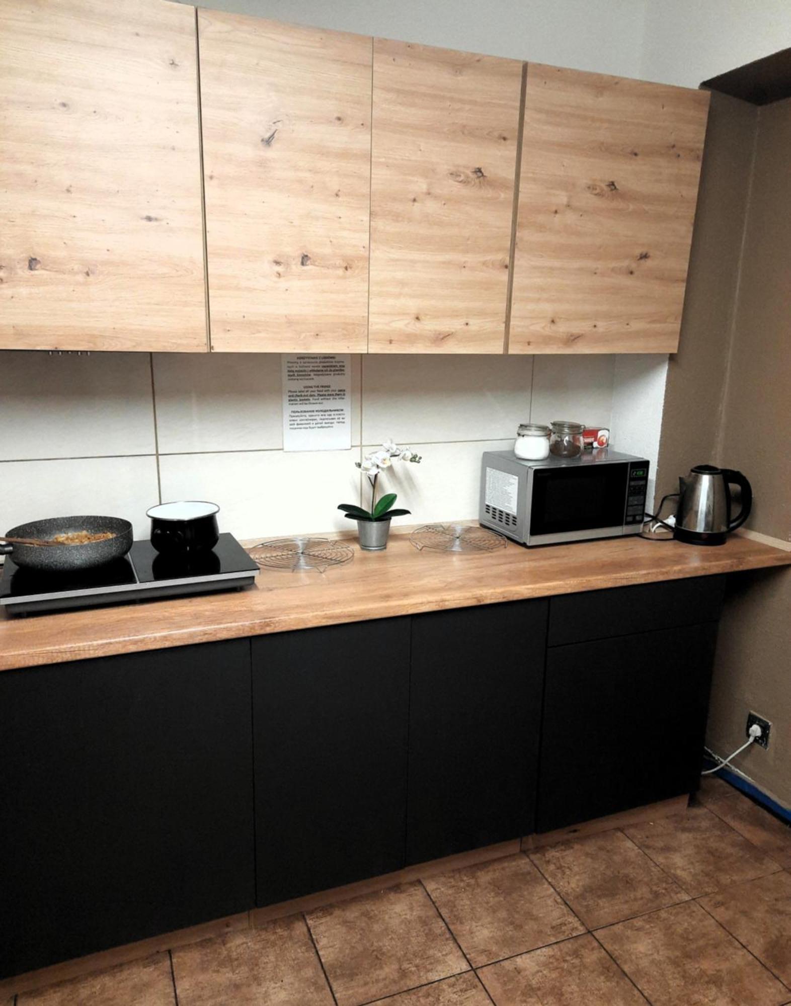Go Hostel Rewolucji Lodz  Ngoại thất bức ảnh